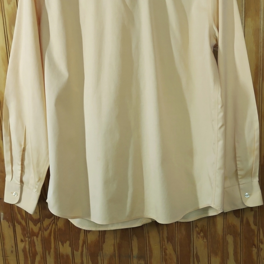 Orvis button-up - Picture 8 of 10